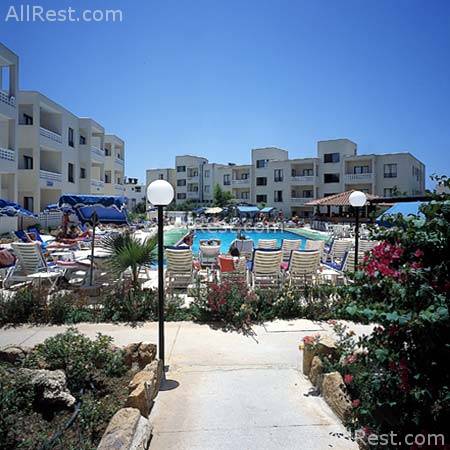 Damon Hotel Apts 1